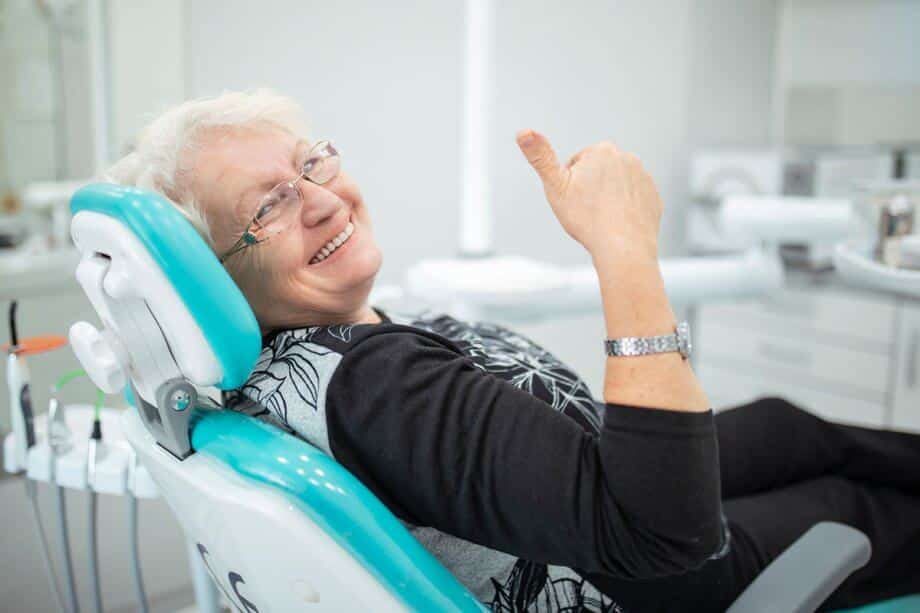 How long do dental implants last blog 920x613